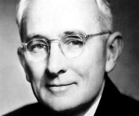 dale carnegie known for.